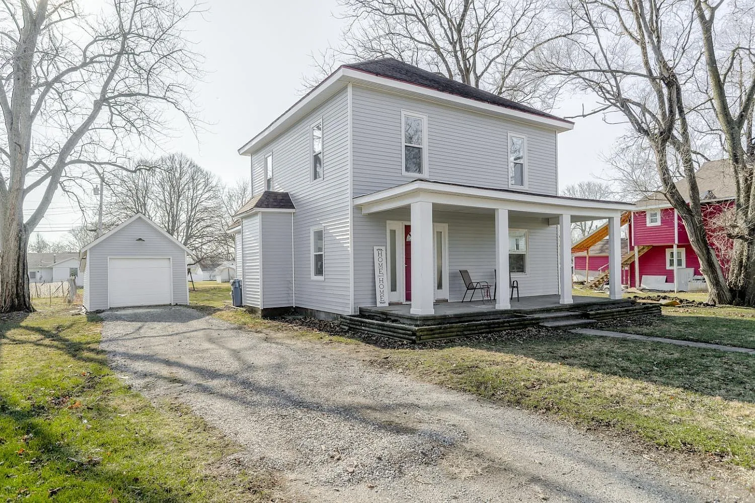 205 E Main St photo 1