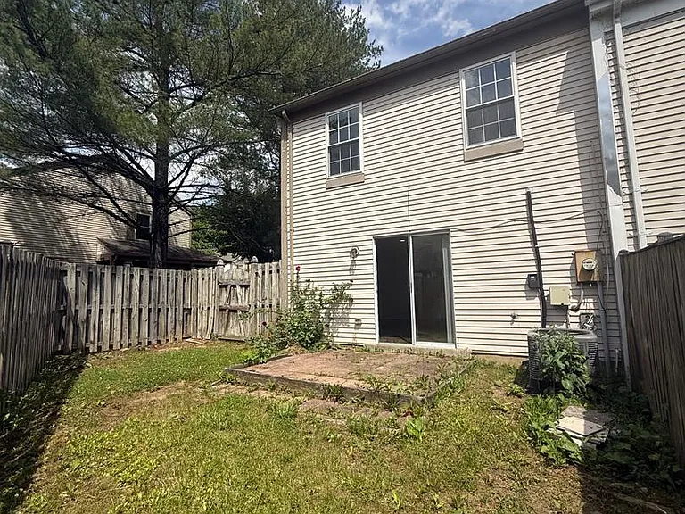 306 Hillside Ter — Photo 25