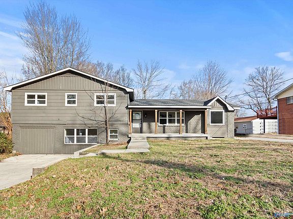 4th image of 3706 McEwen Dr NW