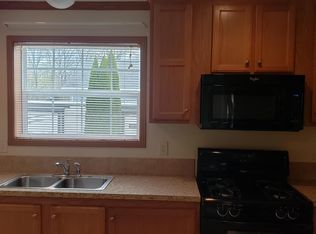 61 Bell St, Bennington, VT 05201