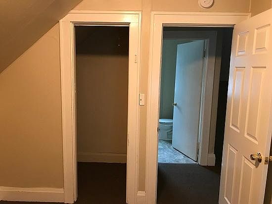 4th image of 2256 Weston Ave