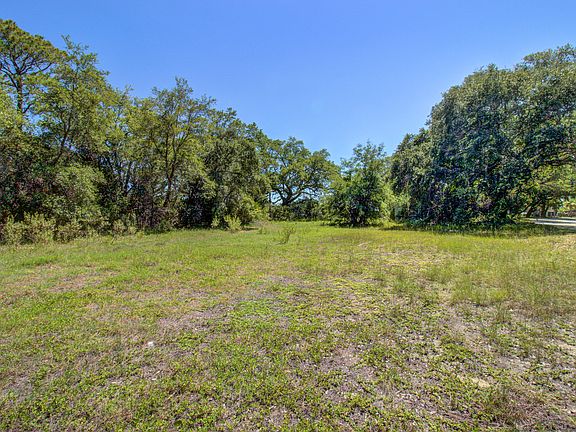 4th image of 2107 Sol Legare Rd