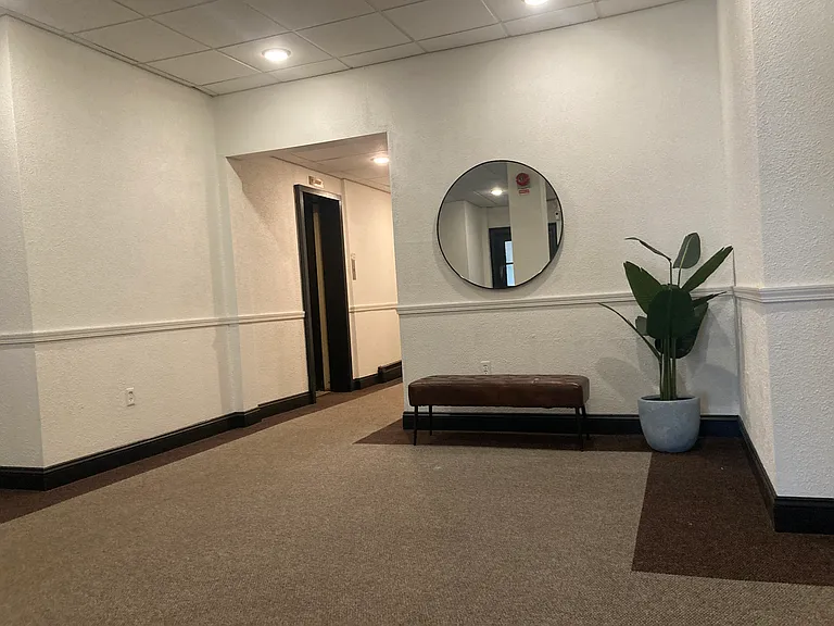 38 Groton Ave #4E — Photo 10