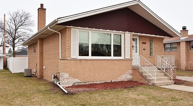 1st image of 4508 W 102nd St