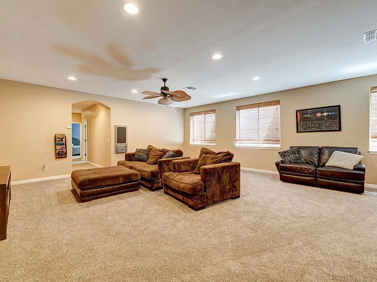 4221 S Danyell Dr — Photo 35