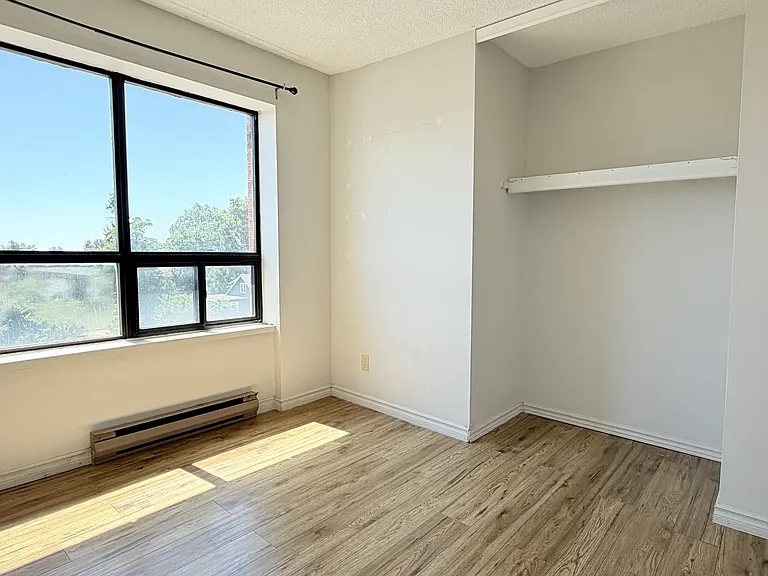 10 Pearl St W #204 — Photo 14