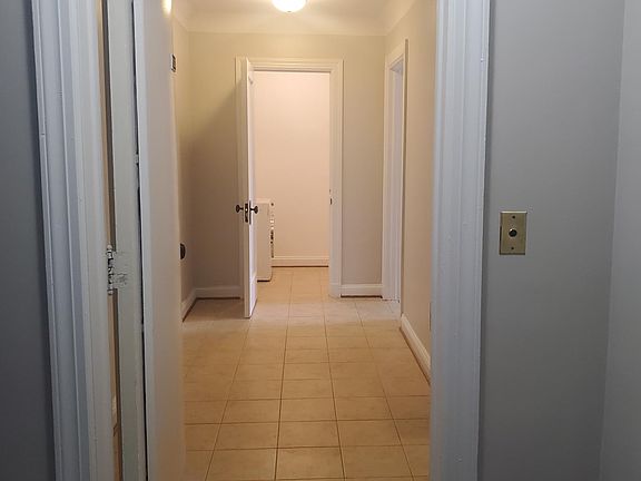 4th image of 15 E Kirby St APT 622