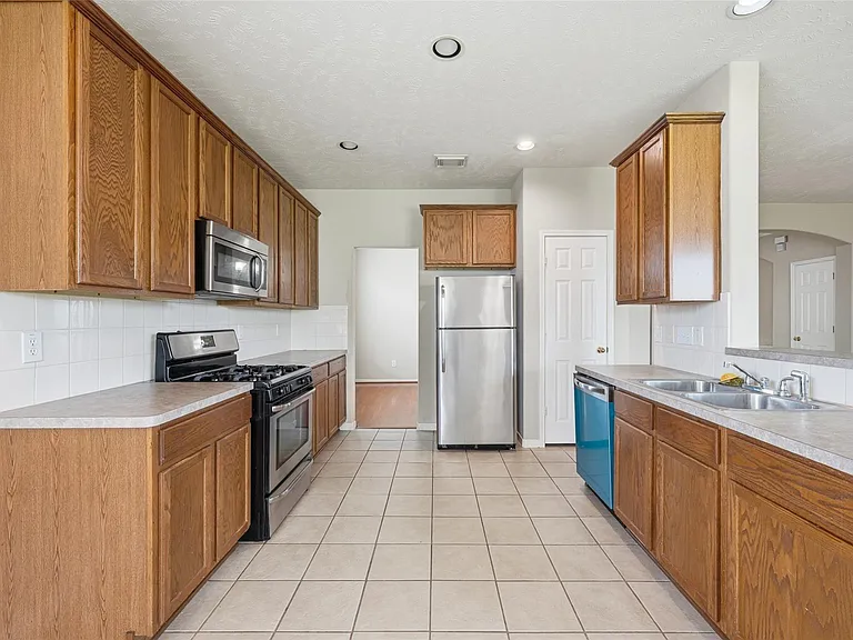 18010 Timber Crossing Ln — Photo 17