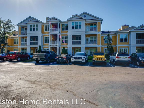 4th image of 1021 Rosewood Ln #2021