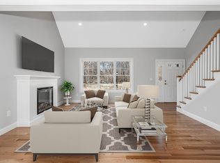 15 Louis Farm Rd #15, Dracut, MA 01826