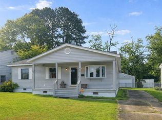 833 Thames Dr, Hampton, VA 23666