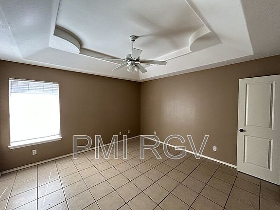 5th image of 3113 Carson St