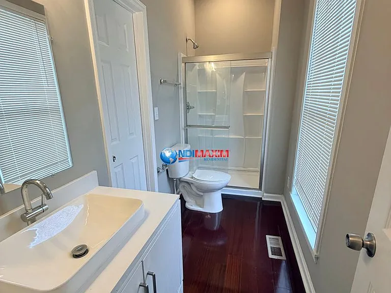 145 N Main St — Photo 10