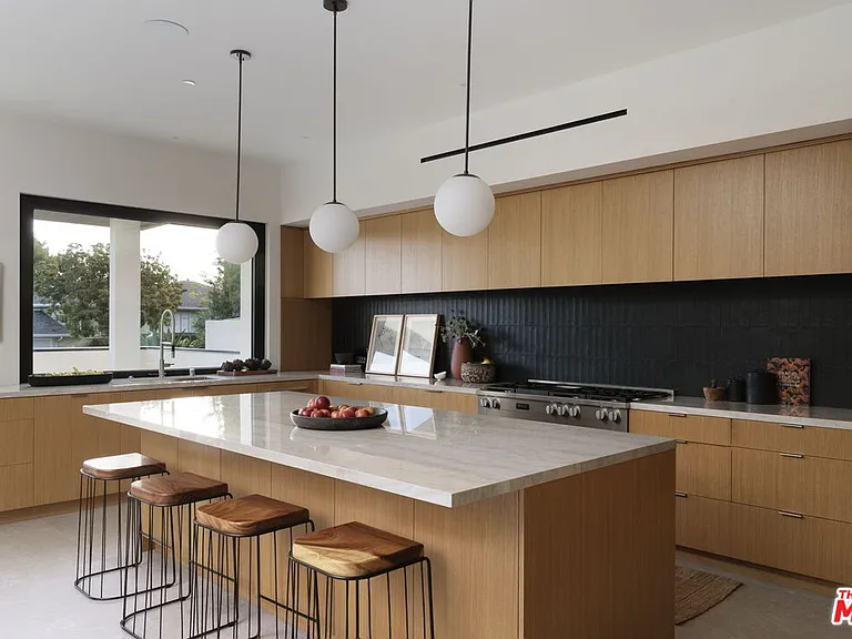 5208 Sanchez Dr — Photo 17