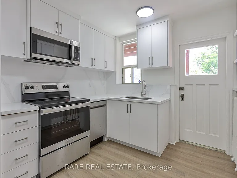 2367 1/2 Queen St E #B — Photo 9