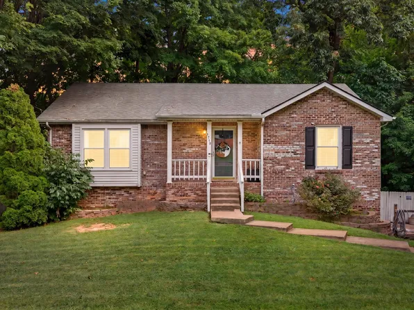 1719 Setter Rd, Clarksville, TN 37042