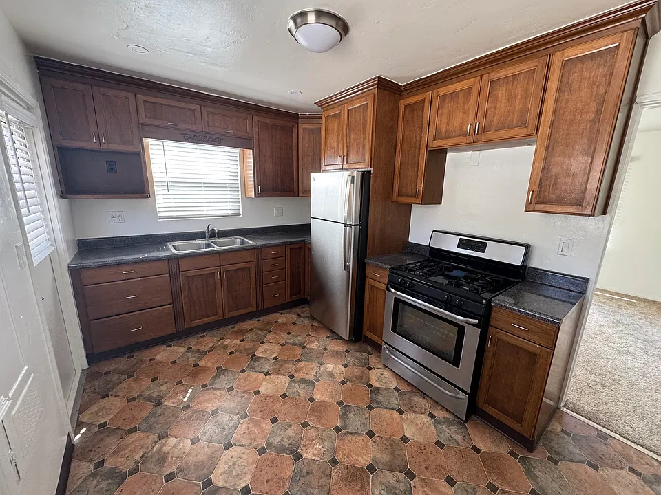 8860 La Mesa Blvd #2