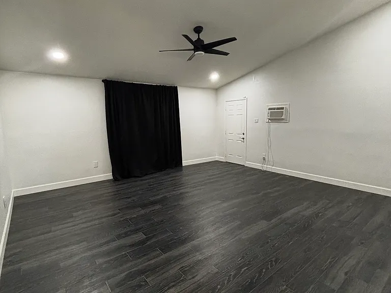 3444 E Paradise Dr — Photo 4