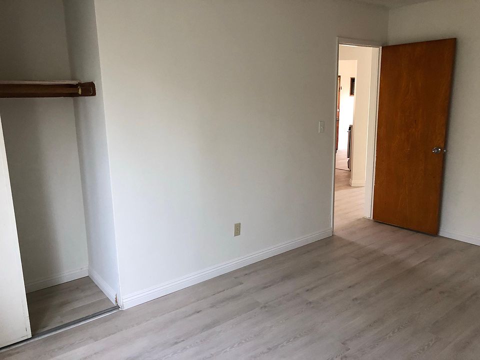 2nd image of 349 W 2nd St
