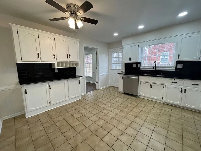 10806 Dartford Pl — Photo 9