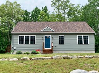 23 Patricia Avenue, Raymond, ME 04071