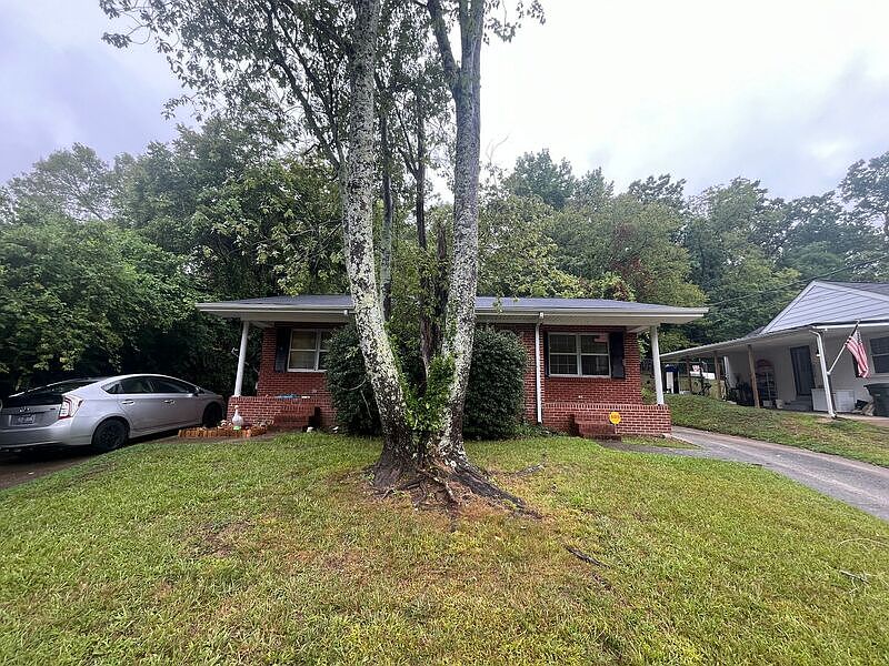 1st image of 307 Nye Dr