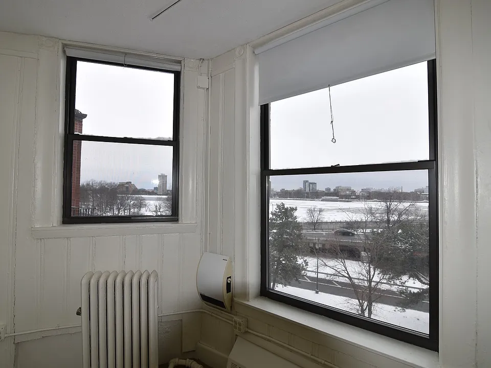 15 Bay State Rd #15