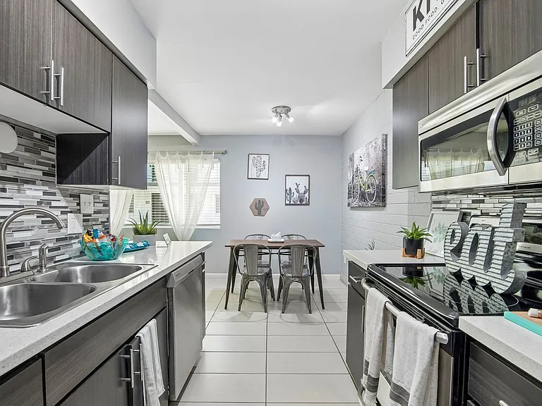 Urban Connected Apartments — Photo 22