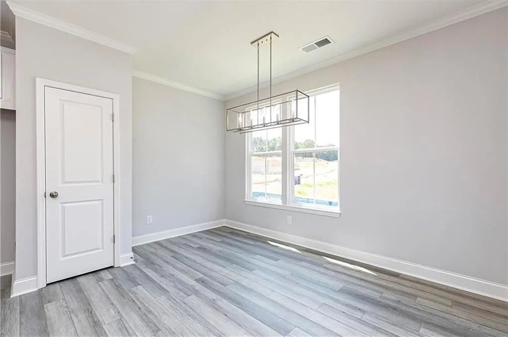 3 bed, 3.5 bath, 2000 sqft, $2,300 — Photo 4