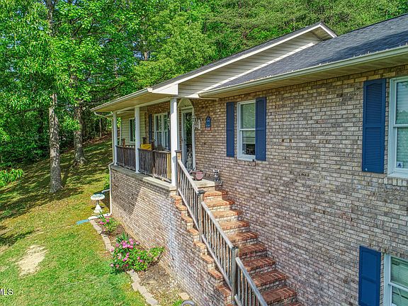 2nd image of 467 Allen Dr