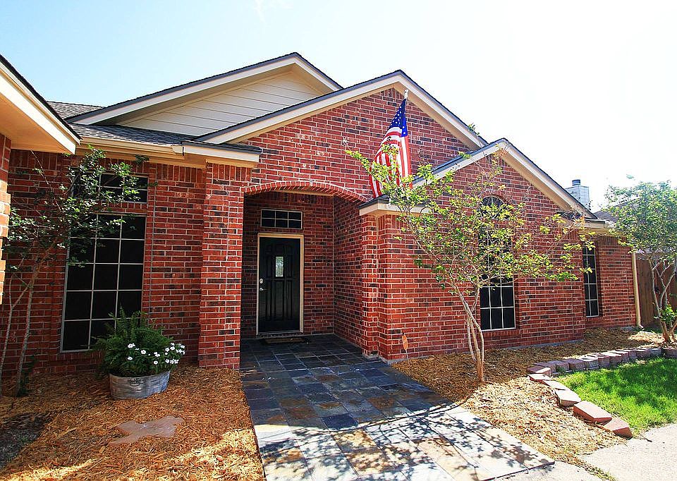 1st image of 15402 Guadalupe River Dr