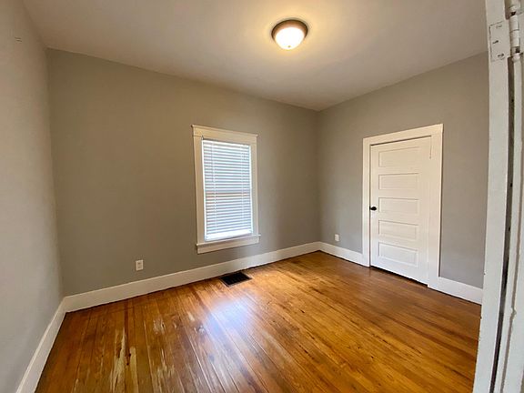 5th image of 120 W Columbia Ave