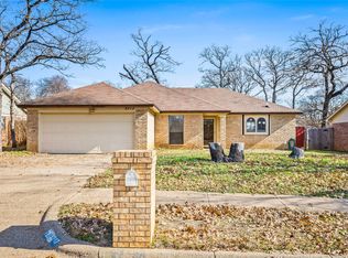 5717 Myers Rd, Arlington, TX 76017