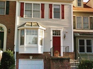 8706 Stone Hill Pl, Springfield, VA 22153