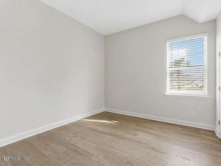 80 Walnut Glen Ct — Photo 34