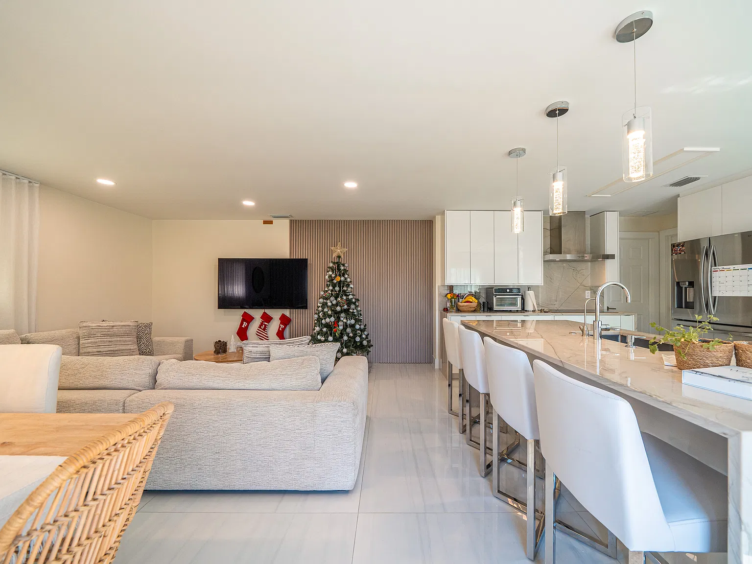 3 bed, 2.5 bath, 1720 sqft, $21,369 — Photo 4