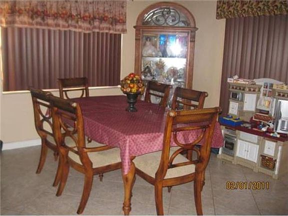4th image of 3811 Coral Springs Dr