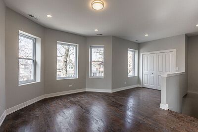 2nd image of 3139 N Oakley Ave #3