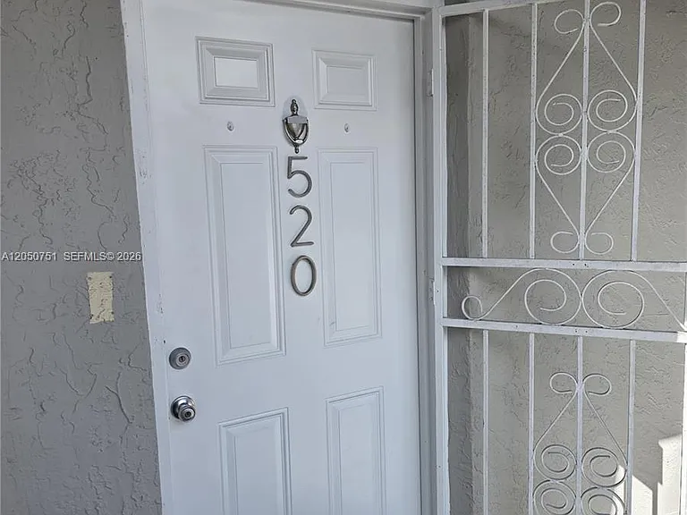 1750 W 46th St #520 — Photo 13