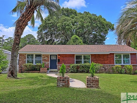 3rd image of 3701 Oakland Court