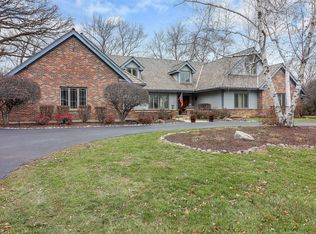 29W250 Old Wayne Ct, West Chicago, IL 60185