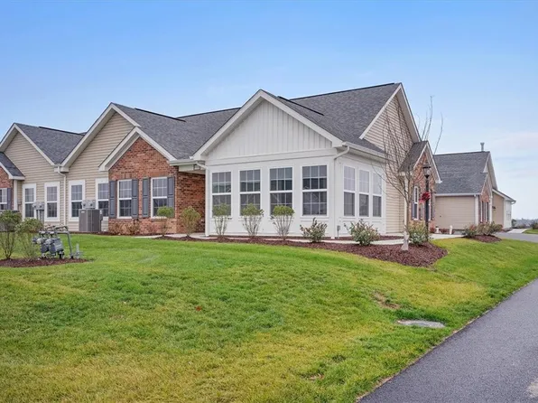 1112 Forest Oaks Dr, Butler, PA 16001