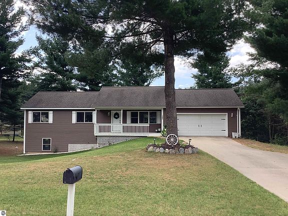2nd image of 142 Ringneck Ln