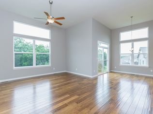 1219 Peruque Ridge Dr, Wentzville, MO 63385
