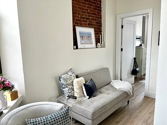 Rented by Living New York | media 3