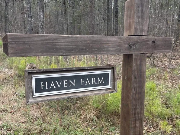752 Haven Farm Dr #G, Columbiana, AL 35051