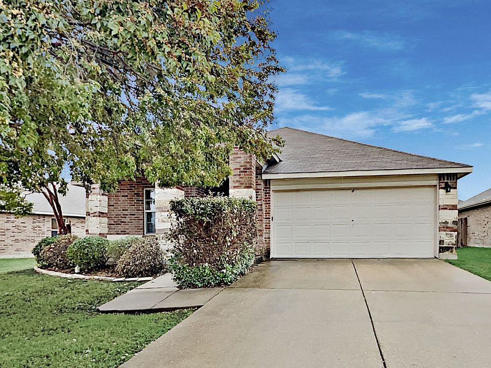 1st image of 829 Cathy Dr