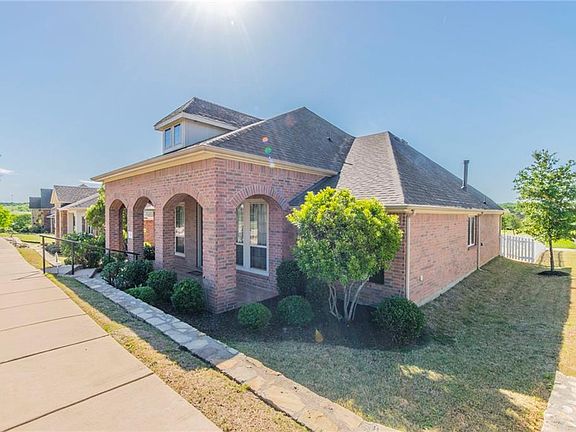 3rd image of 6924 Kingdom Estates Dr