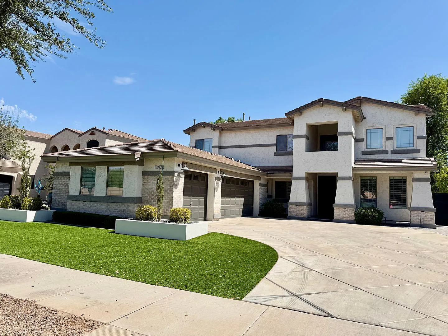 Stunning High End 4 Bedroom/2.5 Bath Two Story Home in Queen Creek! Private Pool and Unbelievable... — Photo 1