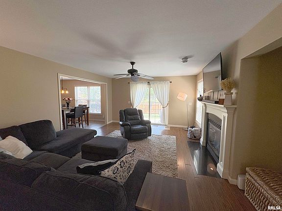 4th image of 2319 W Kenfield Ct